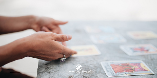 Tarot – różnorodność talii i znaczeń