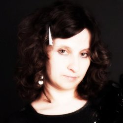 Miriam  Sthettner