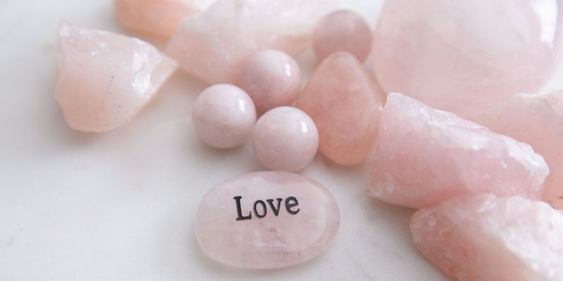 Kwarc różowy - kamień miłości