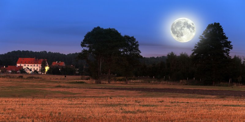 Pełnia Księżyc w Wodniku - 1 sierpnia 2023
