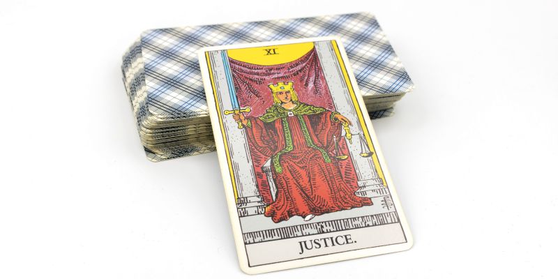 Karta Tarota na tydzień 17.03-23.03.2025 to Sprawiedliwość